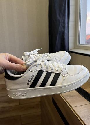 Оригінальні кросівки adidas breaknet оригінал 39 розмір
