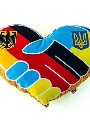 Патриотическая подушка - сувенир "украина - германия", от wonkey 38х30см. 33050