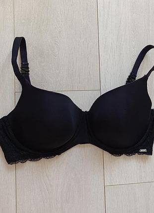 Бюстгальтер базовый черный гладкий бюст ажурный лиф hunkemoller 75d 70e