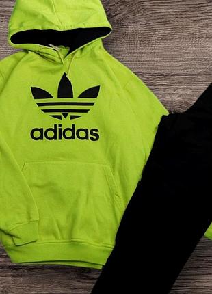 Худи в насыщенном лайм цвете с большим лого adidas