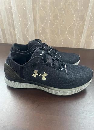 Чоловічі кросівки  under armour charged bandit 3