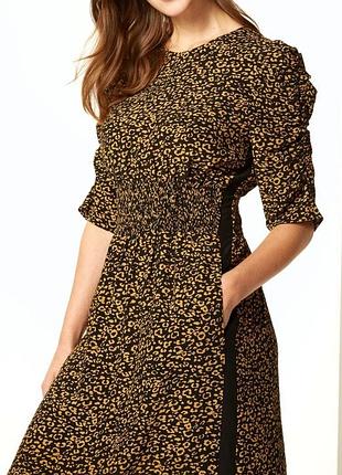 Женское платье m&amp;s р. 44-46.