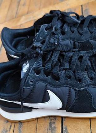 Кросівки nike