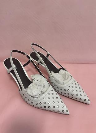 Жіночі туфлі-слінгбеки michael  kors alora у кольорі optic white.