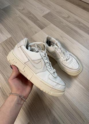 Кросівки жіночі оригінал nike air force 1 pixel