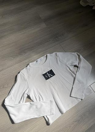 Топ calvin klein 4