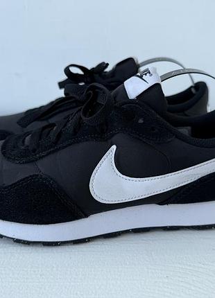 Nike internationalist кросівки
