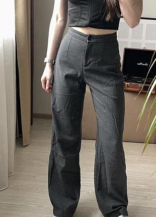 Класичні жіночі штани bershka xxs-xs