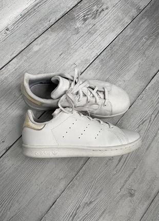 Кроссовки adidas 24 размер ( по стельке 20 см)