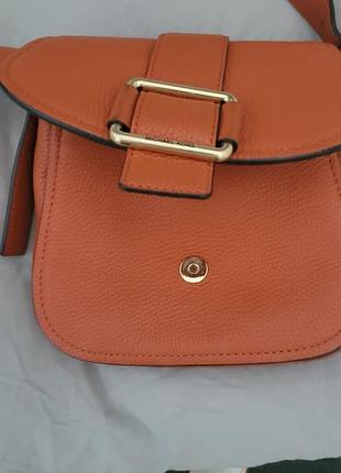 Michael kors cary cooper saddle bag карамельная зернистая кожа
