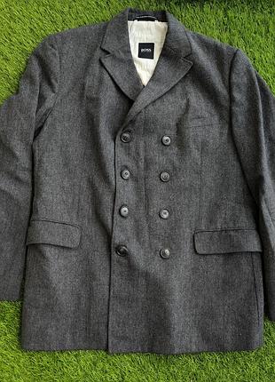 Коротке пальто hugo boss