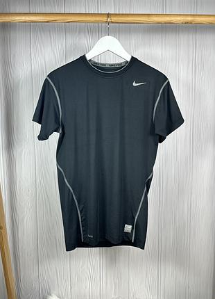 Nike pro team компресійна футболка для спорту та активностей розмір l