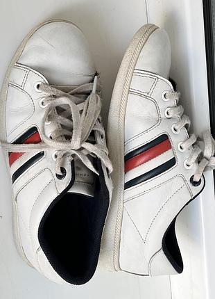 Демі кросівки хлопчачі тomhilfiger  34 розмір