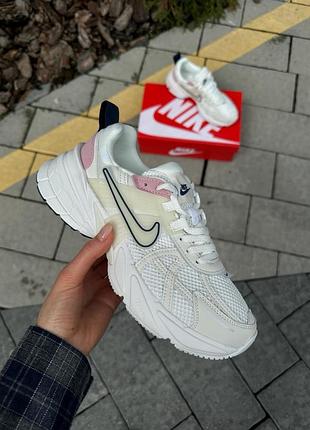 Nike v2k runtekk beige/black