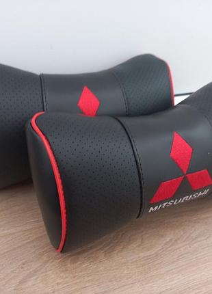 Подушка-подголовник mitsubishi