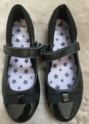 Туфли мокасины кожа дев.34-33р.clarks индии