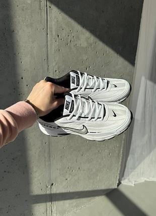 Nike initiator running white 6