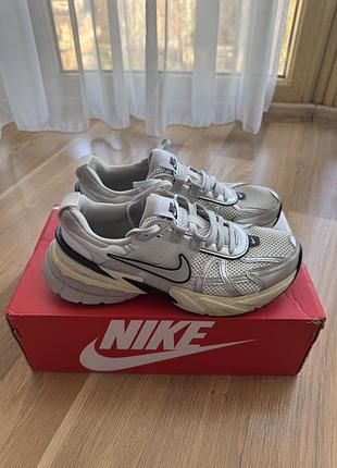 Кросівки nike