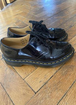Туфлі dr. martens жіночі