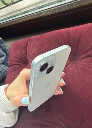 Iphone  15 4