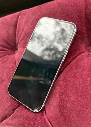 Iphone  15 7