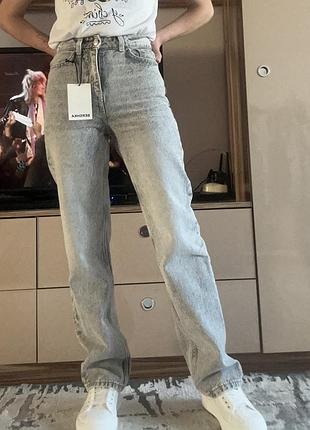 Джинси бренду bershka