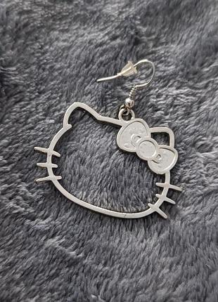 Сережки hello kitty