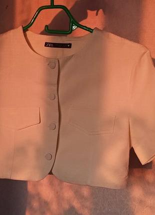 Ніжний лимонний топ zara | кроп, кнопки, розмір s