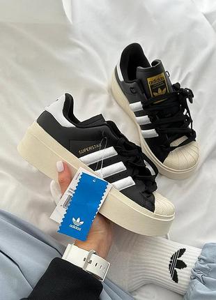 Крутезні жіночі кросівки adidas superstar bonega black white чорні