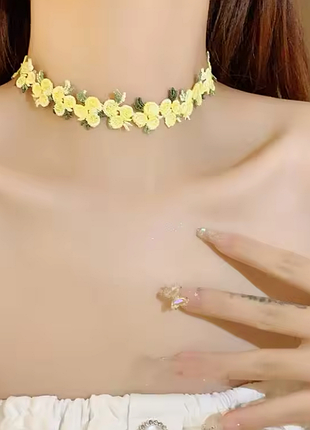 Квітковий чокер 2