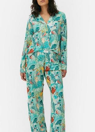 Красивый пижамный комплект из микрофибры из коллекции disney's the lion king от бренда primark💚💛