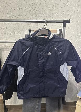 Фірмова курточка дощовик від adidas