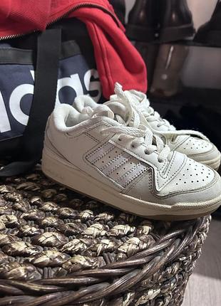Кросівки adidas