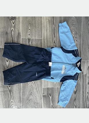 Костюм adidas на мальчика 68/74 размер . боди .