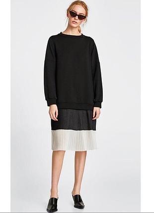 Женское платье-толстовка zara. черного цвета , размер m