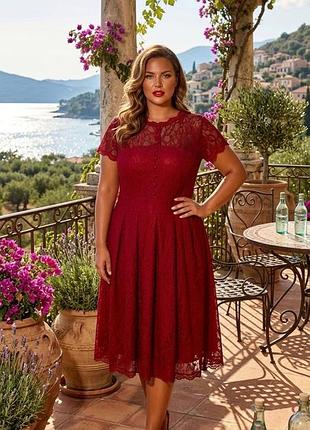 Кружевное бордовое платье миди miusol с открытой спиной и пуговицами (plus size)