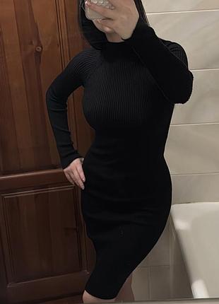 Чорна сукня міді, трикотаж