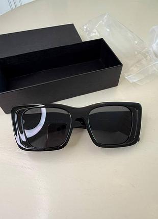 Окуляри prada