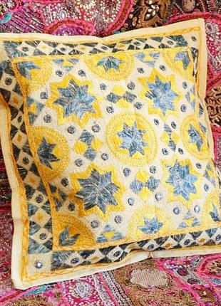 Індійська наволочка жовта