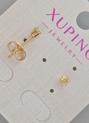 Сережки пусети xuping з жовтим кристалом d-4мм+- позолота 18к
