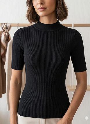 Чорна футболка-гольф zalando essentials розмір m