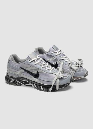 Nike initiator custom "grey"
