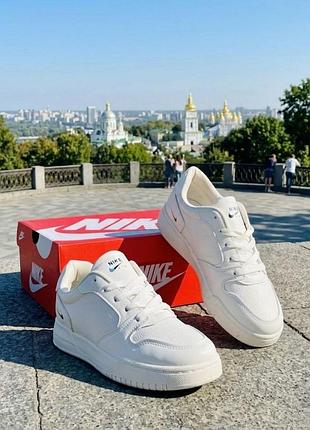 Женские свет бежевые кроссовки nike/кожаные светлые кроссовки найк