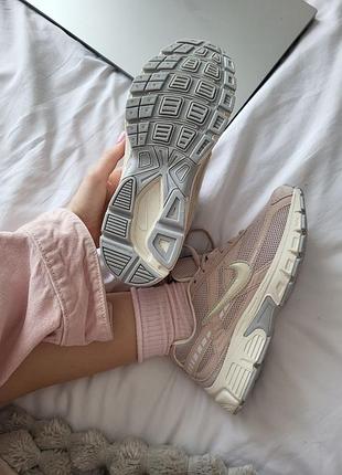 Кросівки жіночі nike initiator pink