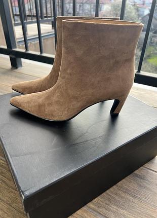 Ботільони на підборах