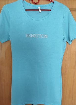 Стильная н новая сток каттоновая футболка бренд.benetton.м