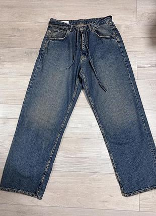 Джинси вільного крою бренду zara (zara baggy fit). мішкуваті джинси з пасоком з тієї ж тканини.  склад 100% бавовна. розмір l.