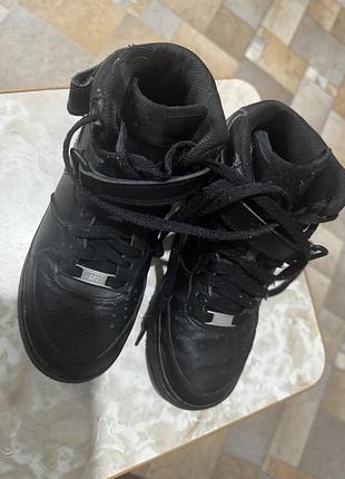 Nike air force 38 розмір, 24 см, б/у, колір чорний