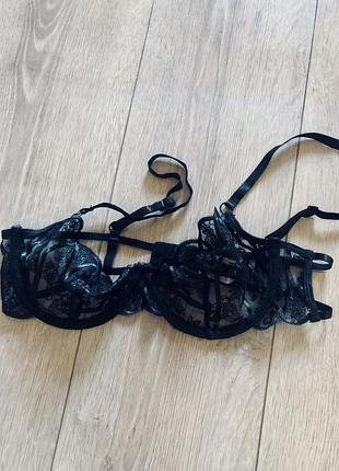 Бюстгальтер новая коллекция prettylittlething
