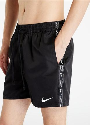 Спортивні чоловічі чорні пляжні шорти для плавання nike